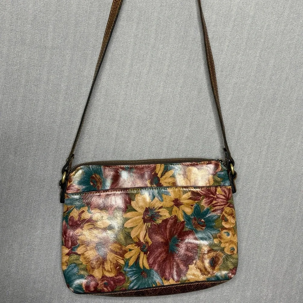 Patricia Nash Avellino Fresco Bouquet Leather Crossbody Bag Floral Adjustable